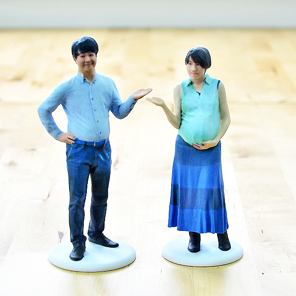 株式会社シン様のご依頼で、「すもっとくん」等身大フィギュアを製作させて頂きました。鳥屋野不動産様の入り口に設置されております。